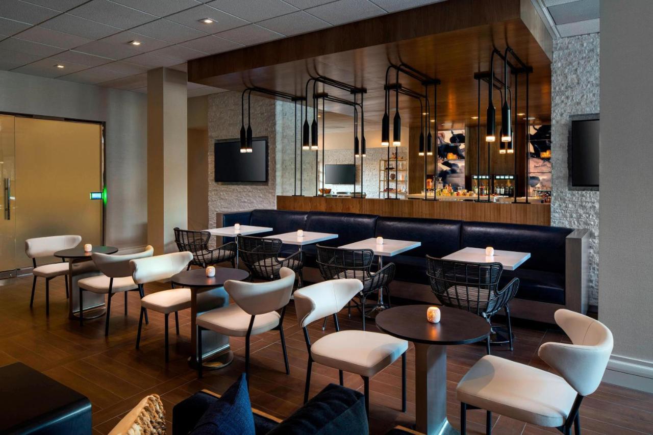 Irvine Marriott Hotell Eksteriør bilde