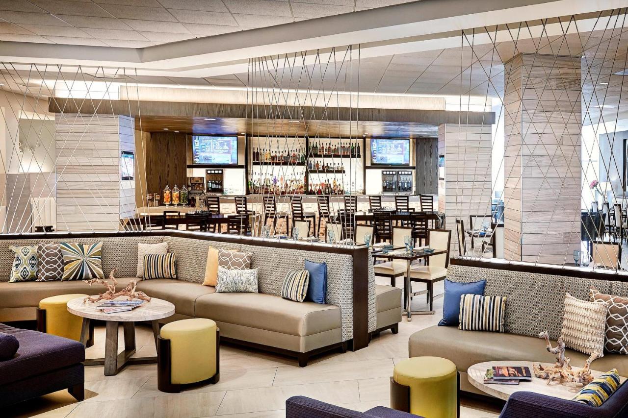 Irvine Marriott Hotell Eksteriør bilde
