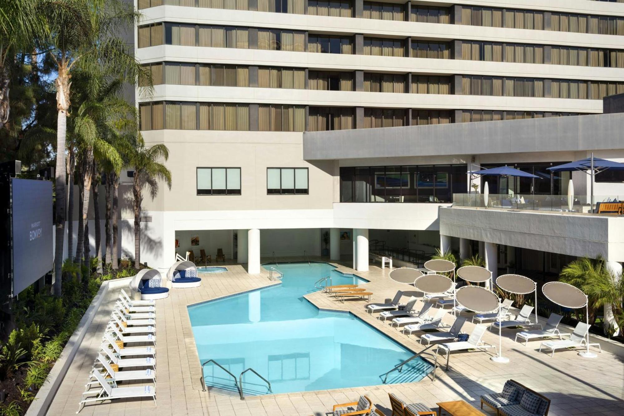 Irvine Marriott Hotell Eksteriør bilde